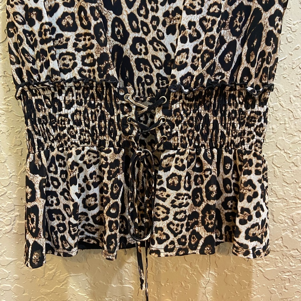 Ember Leopard Print Blouse - Picture 3 of 9
